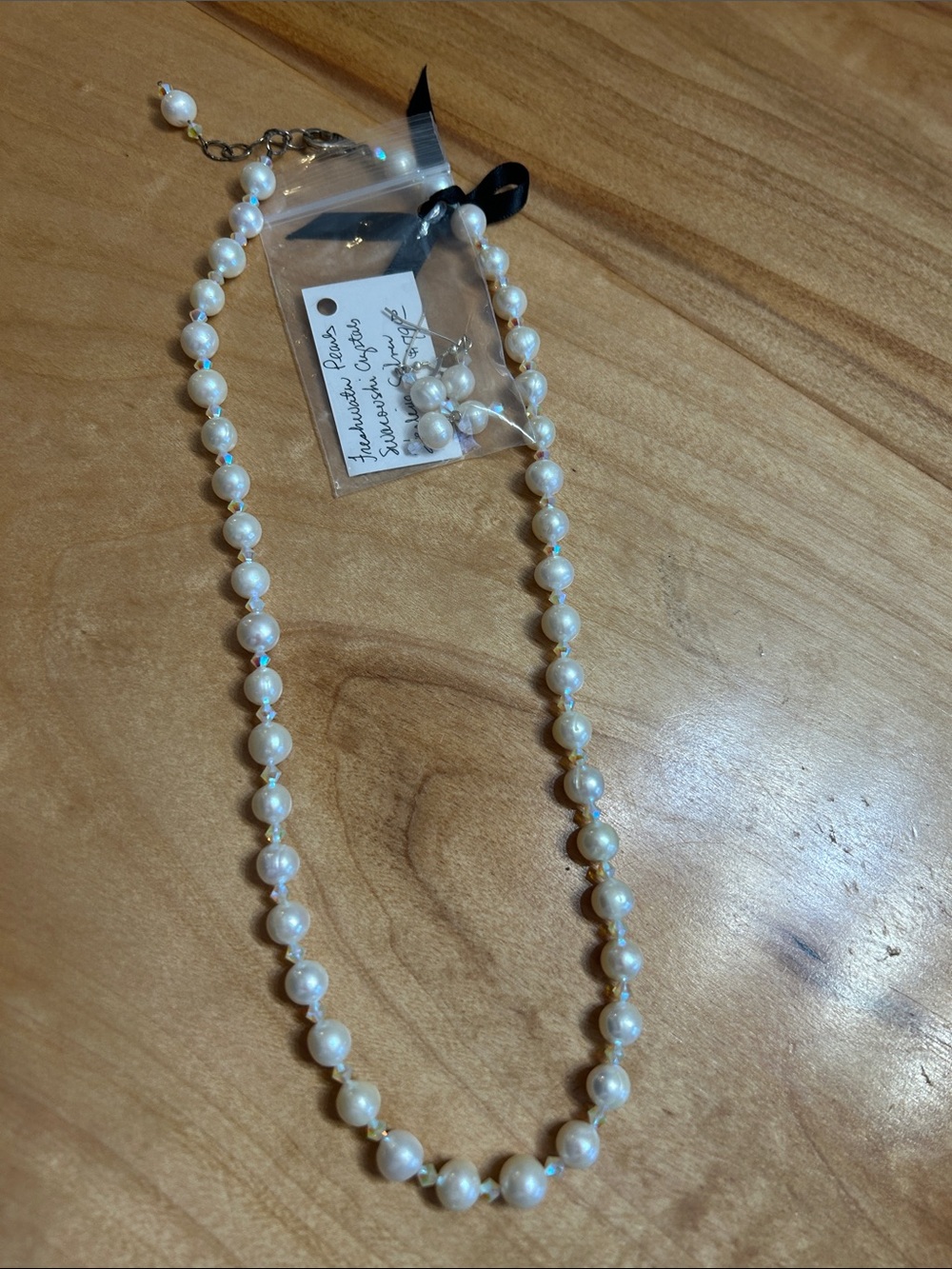 Freshwater Pearl Swarovski crystals Necklace & earring set - White